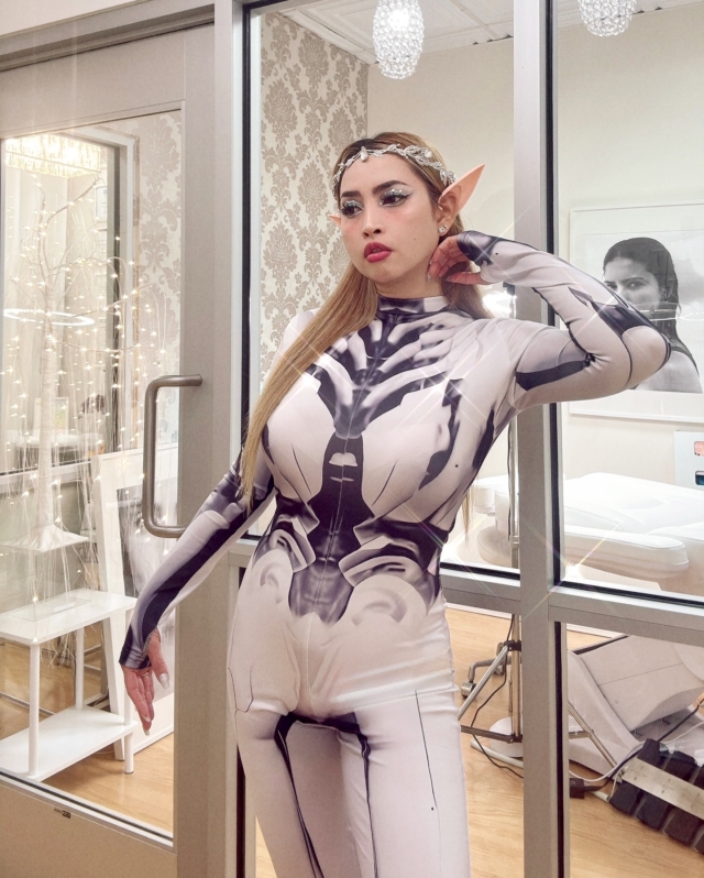 Home - Orange County Microblading, Facials, Lash Extensions 181 When your an Alien but you still have to work 🤣👽Happy Halloween my lovely clients. 👻November is almost booked andDecember is only limited slots.Thank you for all your support. 😘🤗🫶#halloween