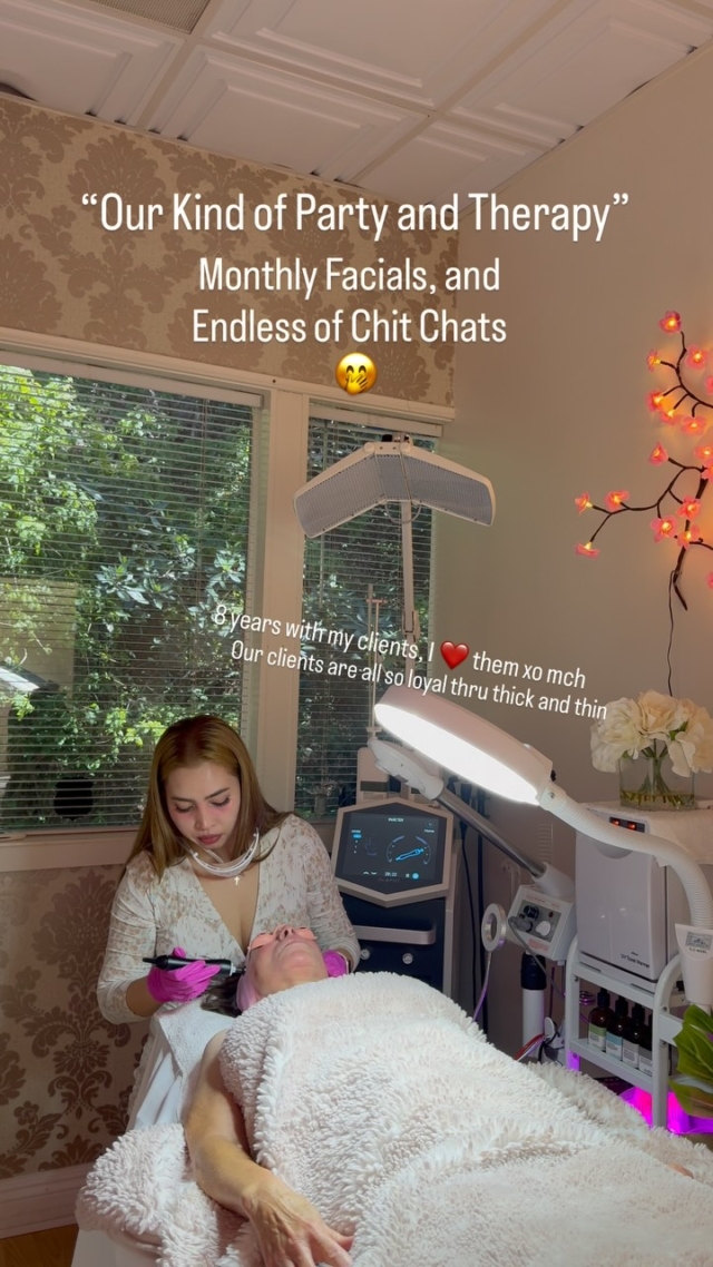 Home - Orange County Microblading, Facials, Lash Extensions 174 Monthly Facials and Endless Chit chats 🤭My loyal clients through thick and thin.I love you all xo much. And thank you for your support with me in this journey.You have been with me since I was nothing and the love and loyalty you gave meI feel so blessed everyday.God Bless you all.Sign up for our monthly newsletters and get to know us better and beauty treatments.Booking Now: dmodernbeauty.com#facials #skincareroutine #skincare #dmk #orangecounty #lagunaniguel #danapoint #lagunabeach