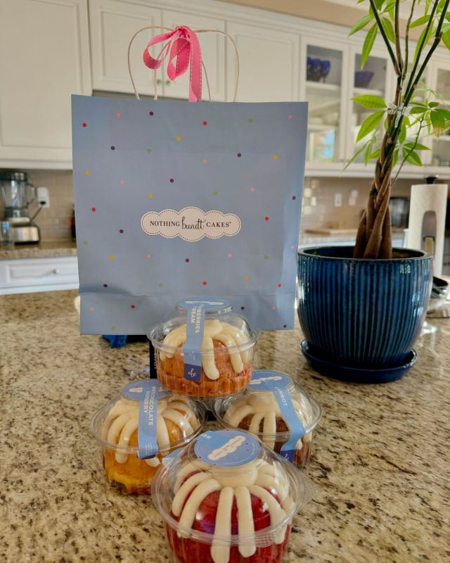 Home - Orange County Microblading, Facials, Lash Extensions 245 There are some people on this world who are just precious. 👼My beautiful friend and now my client surprised me with a delicious sweet treats. No occasionMy favorite cake Nothing Bundt 😍I feel so blessed 🥰 and super happy.thank you gorgoeus friend eva#spring #cake #sweettooth
